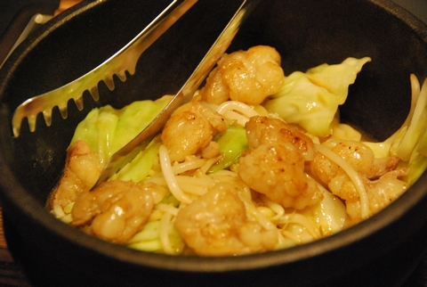 ホルモンたれ焼きうどん