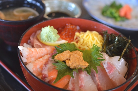 海鮮丼