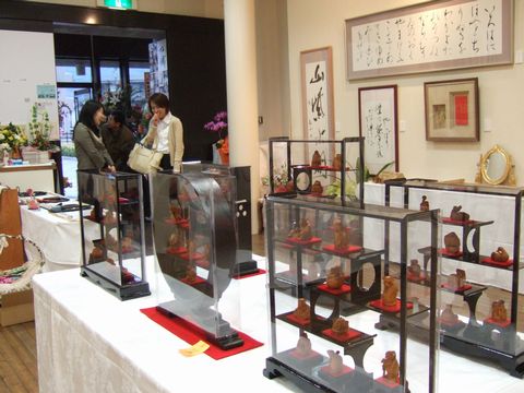 二人展の会場内