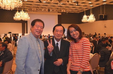 小川