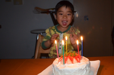誕生日ケーキ