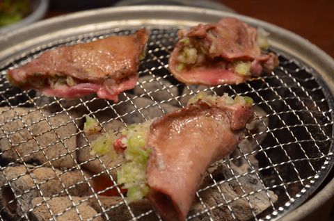 上タン