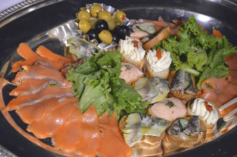 飲食